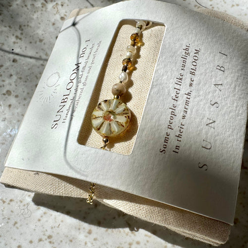 SUN BLOOM No. 01 | Handmade 14k Gold-Filled Bracelet with Pearl & Glass Beads